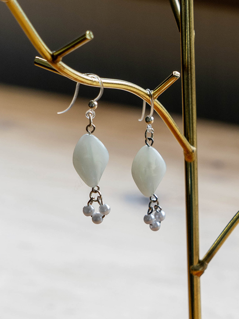 ドロップピアス