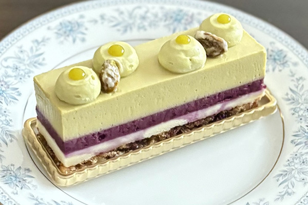 ピスタチオ・エクレール